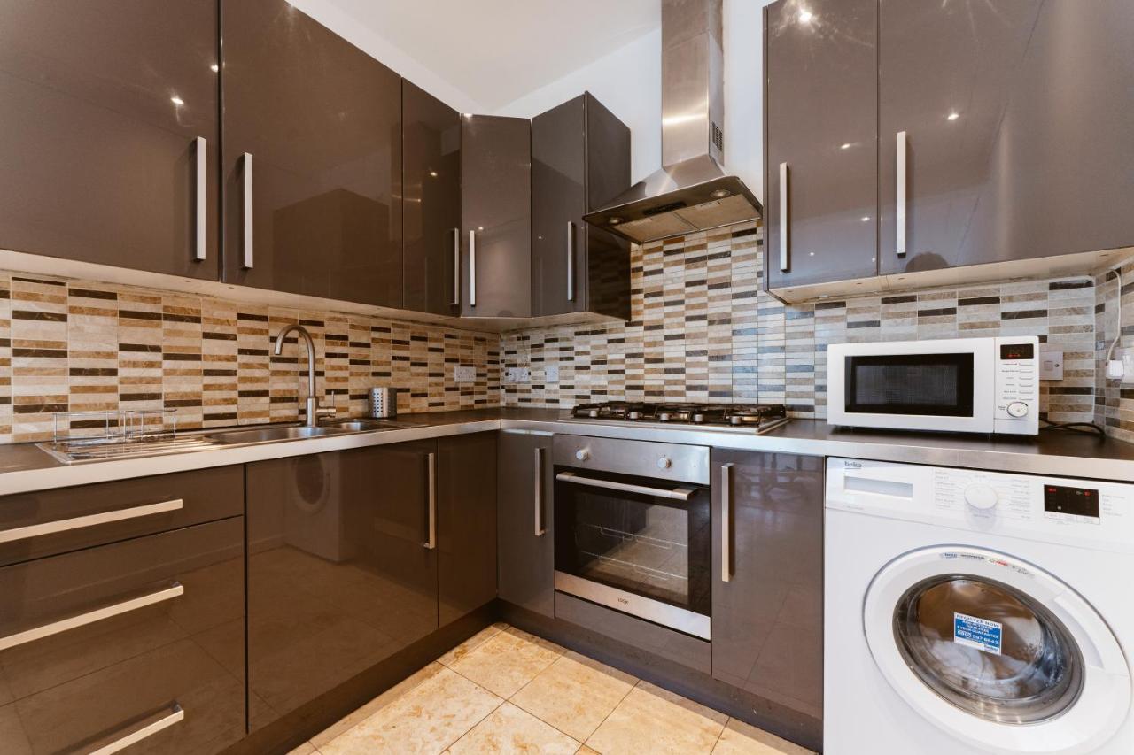 Mile End Double Rooms 27 Guest House Londres Exterior foto
